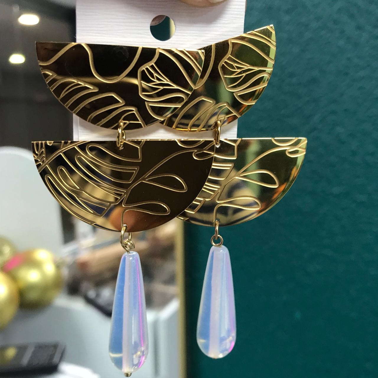 Lia Ann Teardrop Tropica Earrings