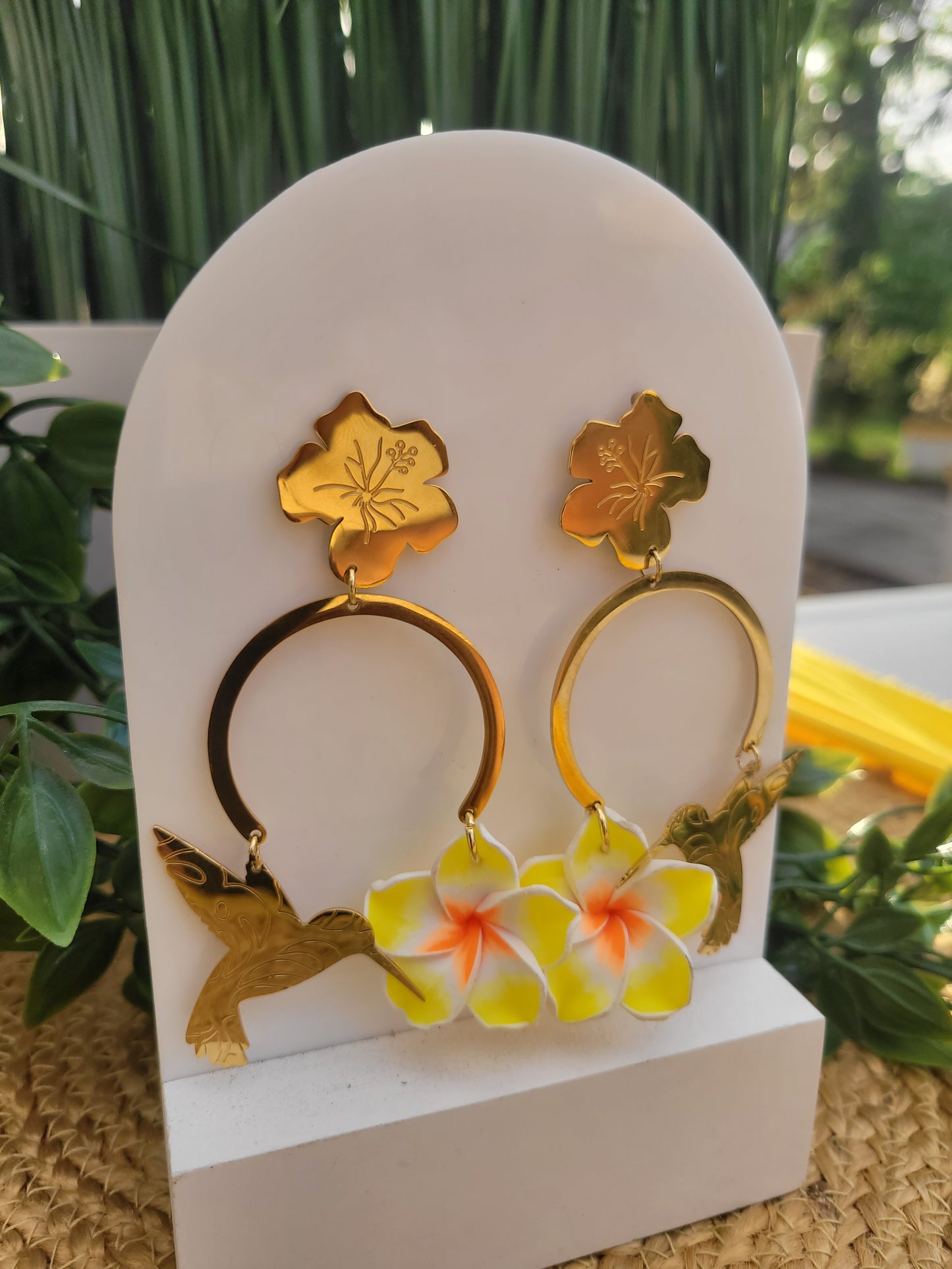 Hibiscus Arch