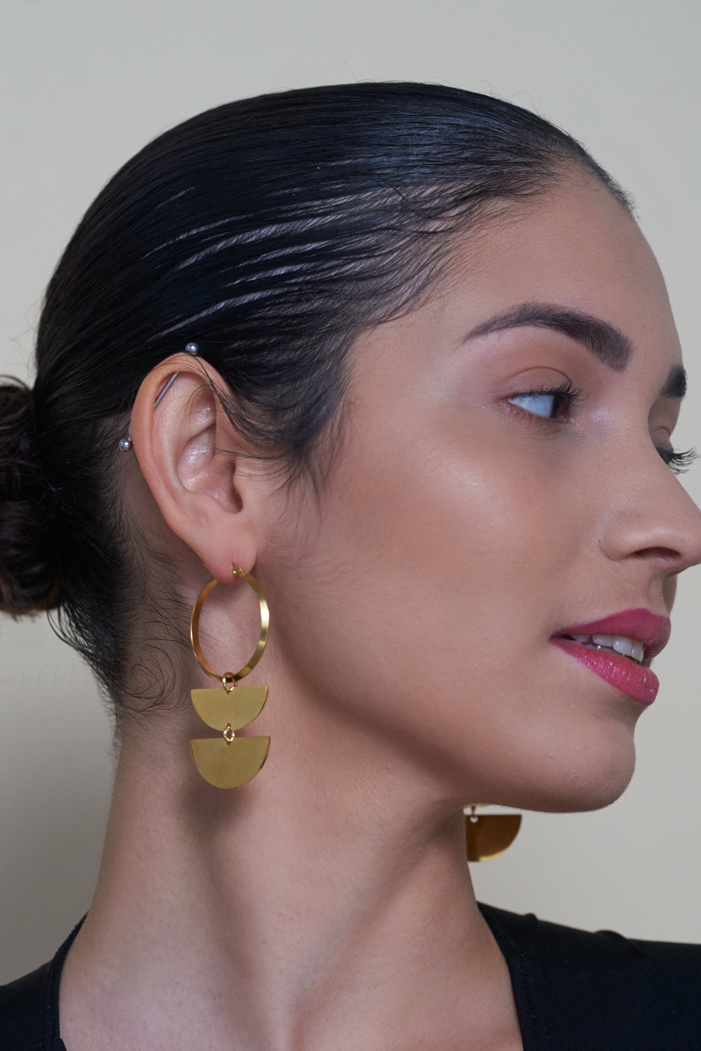 Round Layered Hoop