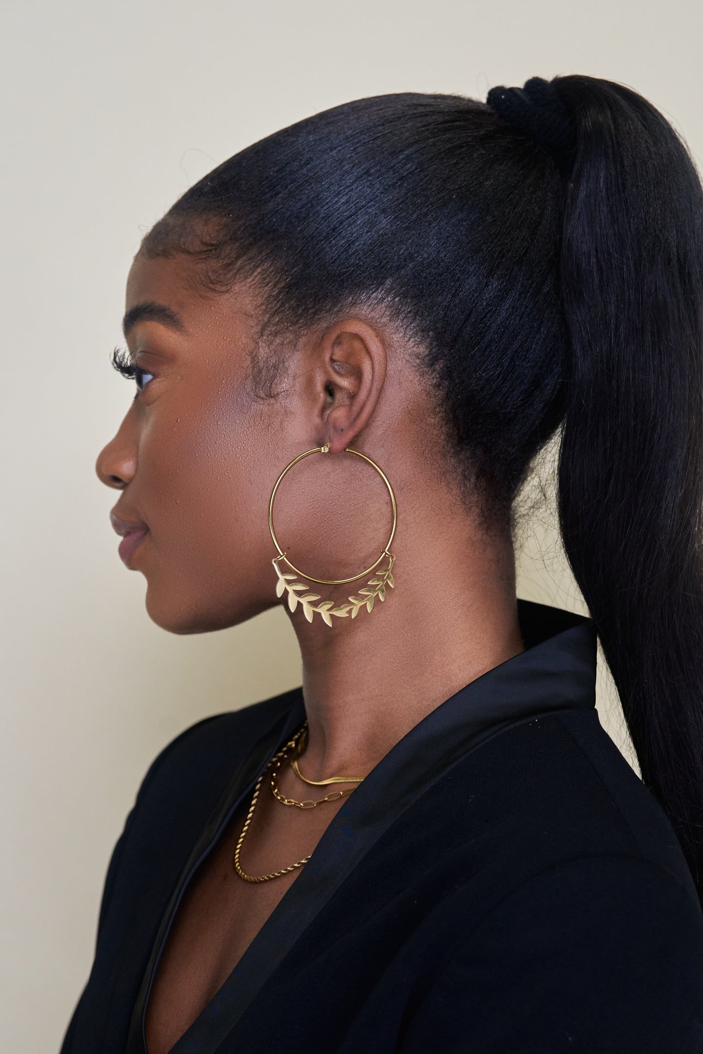 Queen Hoops