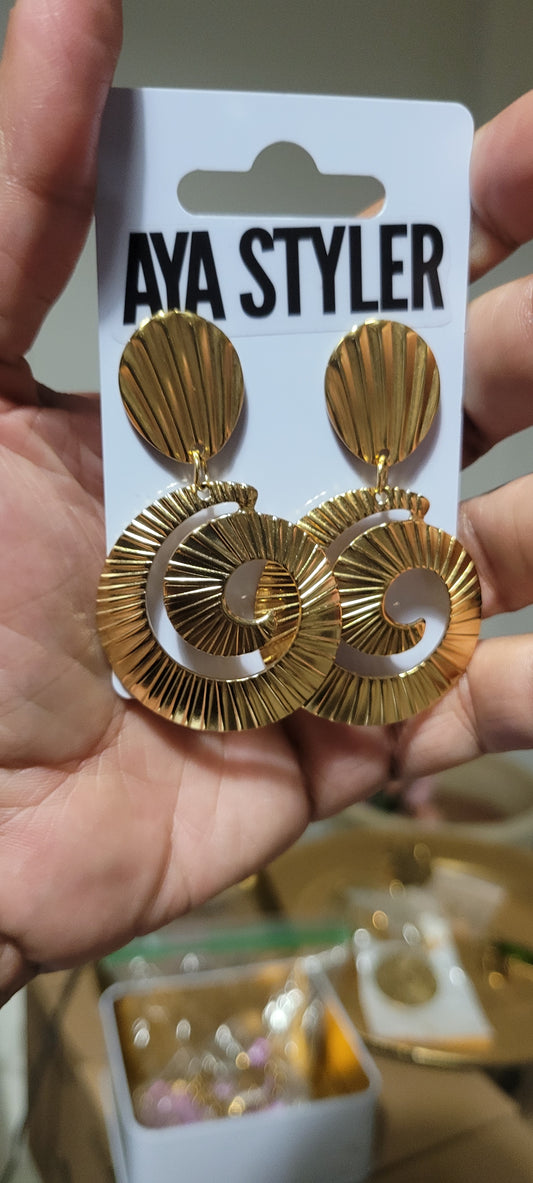 Spiral gold shell