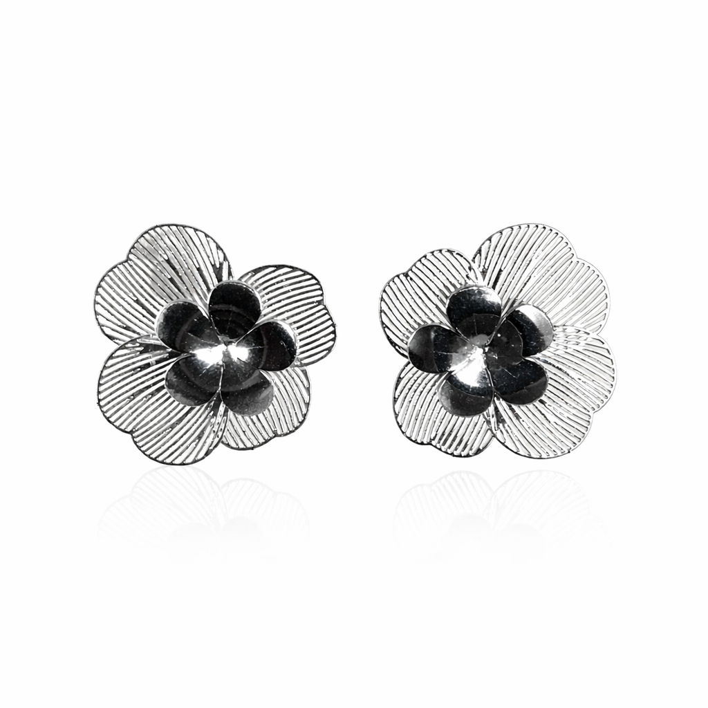 Flower Stud (silver)